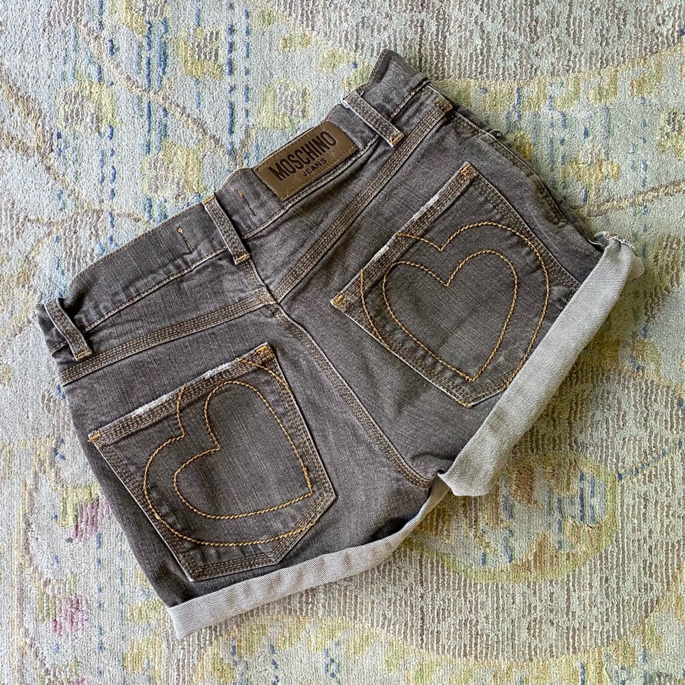 🖤 Heart-Stitched Pocket Moschino • Cuffed Shorts